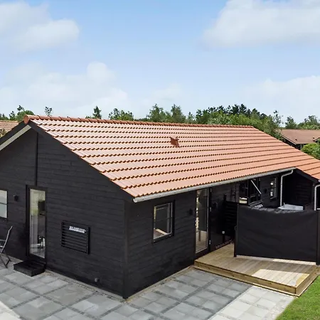 Cozy In Vaeggerlose With Wifi Holiday home