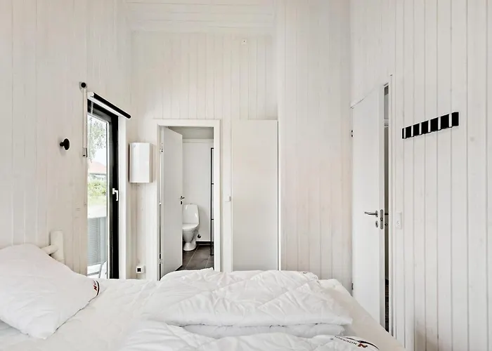 Cozy In Vaeggerlose With Wifi Hébergement de vacances Bøtø By